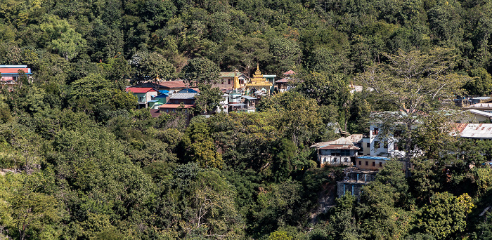 Popa Taung Kalat Blick von der Tuyin Taung Pagoda: Popa