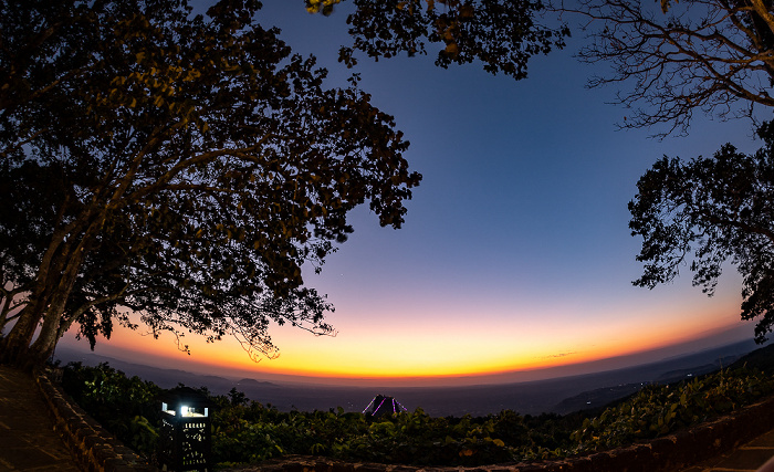 Popa Mountain National Park Blick vom Popa Mountain Resort