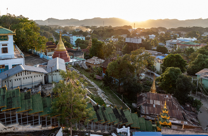 Blick von der Shwesandaw-Pagode Pyay