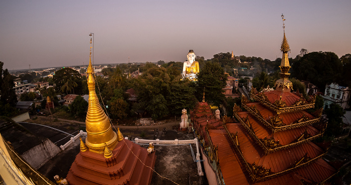 Blick von der Shwesandaw-Pagode: Sehtatgyi-Buddha Pyay