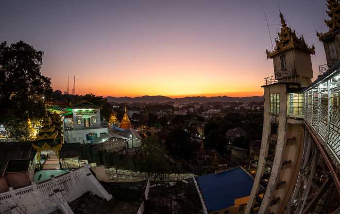 Blick von der Shwesandaw-Pagode Pyay