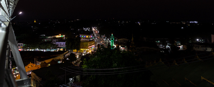 Pyay Blick von der Shwesandaw-Pagode: Clock Tower