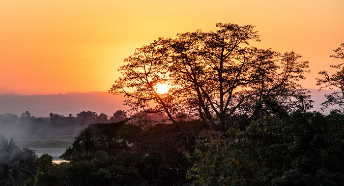 Shwedaung Blick vom Golden Guest Hotel