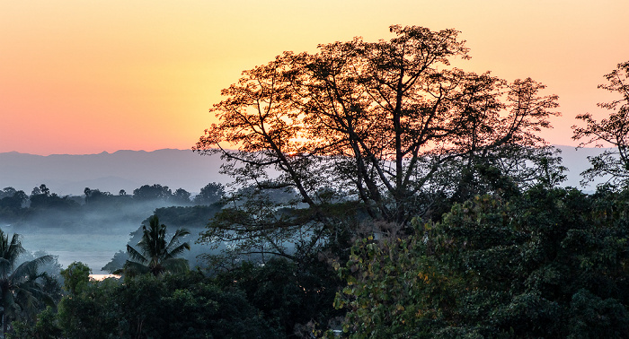 Shwedaung Blick vom Golden Guest Hotel