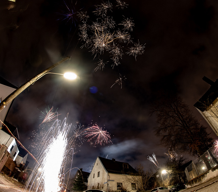 München Gratlspitzstraße: Neujahr-Feuerwerk Gratlspitzstraße 40
