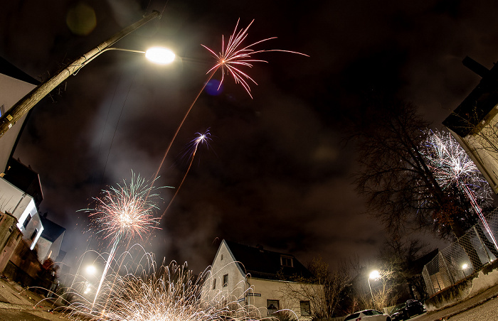 München Gratlspitzstraße: Neujahr-Feuerwerk Gratlspitzstraße 40