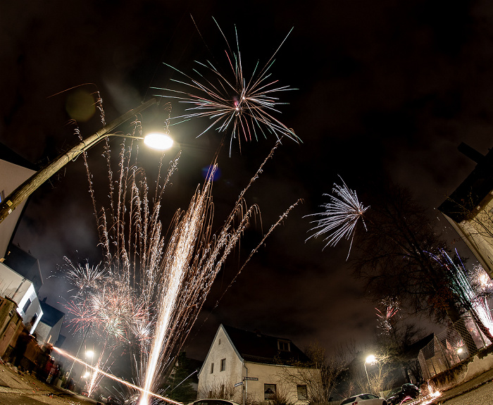 München Gratlspitzstraße: Neujahr-Feuerwerk Gratlspitzstraße 40