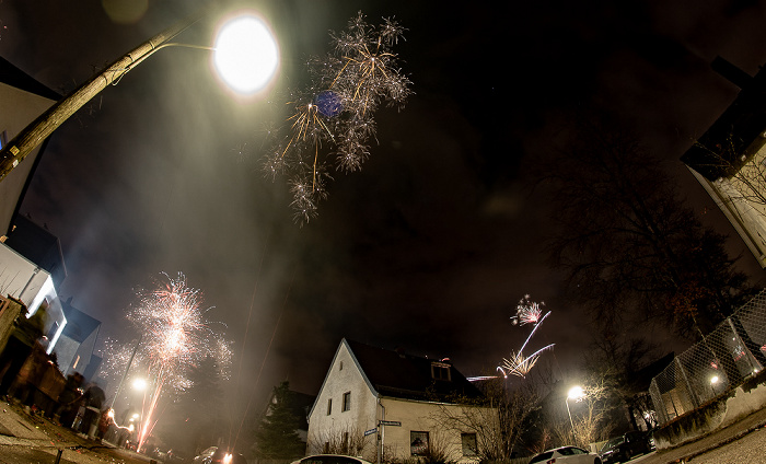 München Gratlspitzstraße: Neujahr-Feuerwerk Gratlspitzstraße 40