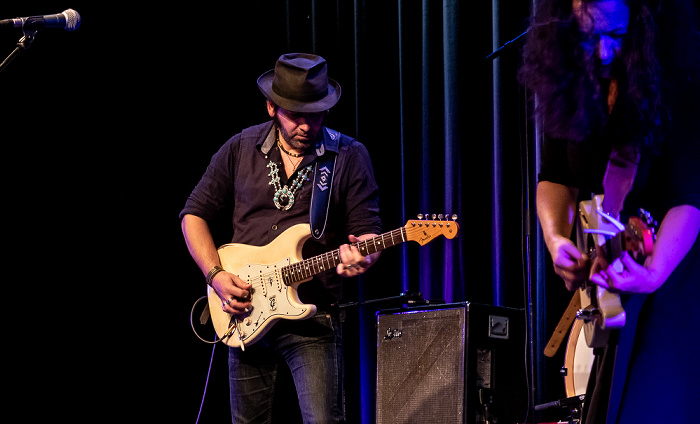 Kulturhaus Gugg: Meena Cryle & The Chris Fillmore Band Braunau am Inn