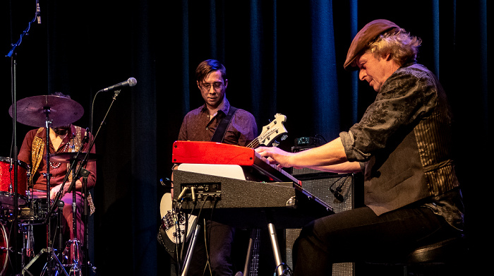 Kulturhaus Gugg: Meena Cryle & The Chris Fillmore Band Braunau am Inn