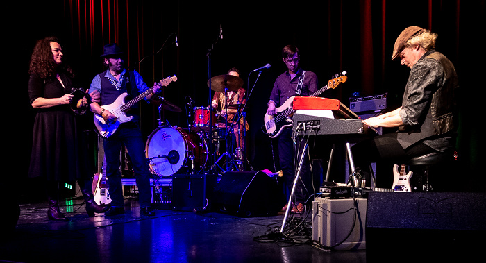 Kulturhaus Gugg: Meena Cryle & The Chris Fillmore Band Braunau am Inn