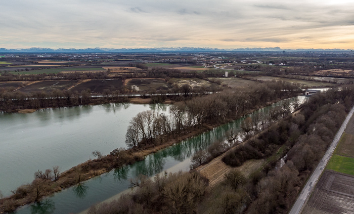 Ismaninger Speichersee Mittlere-Isar-Kanal Speicherseekraftwerk Ismaning Luftbild aerial photo