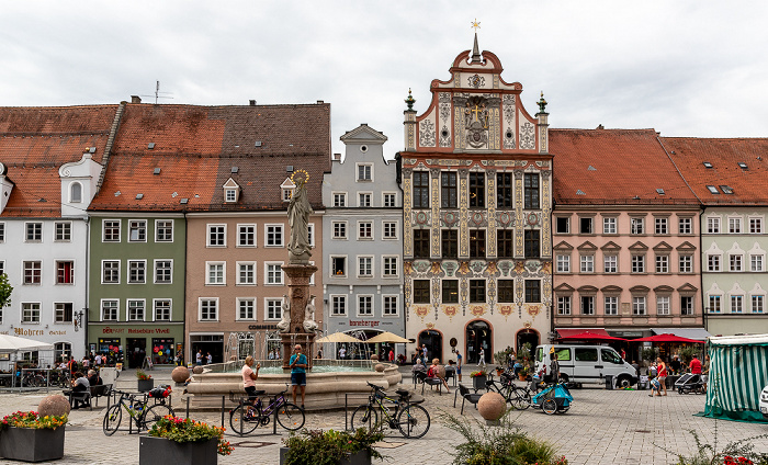 Landsberg am Lech Hauptplatz: Marienbrunnen, Historisches Rathaus