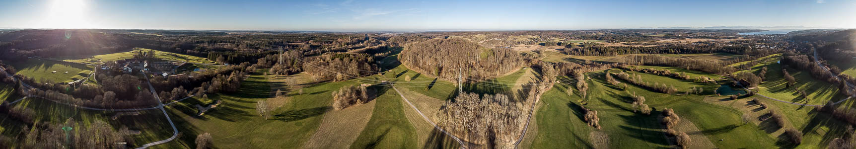 Bahnstrecke München - Garmisch-Partenkirchen, Gut Rieden, Mühlthal, Leutstetten, Leutstettener Moos, Golfplatz Gut Rieden, Starnberg, Starnberger See Luftbild aerial photo