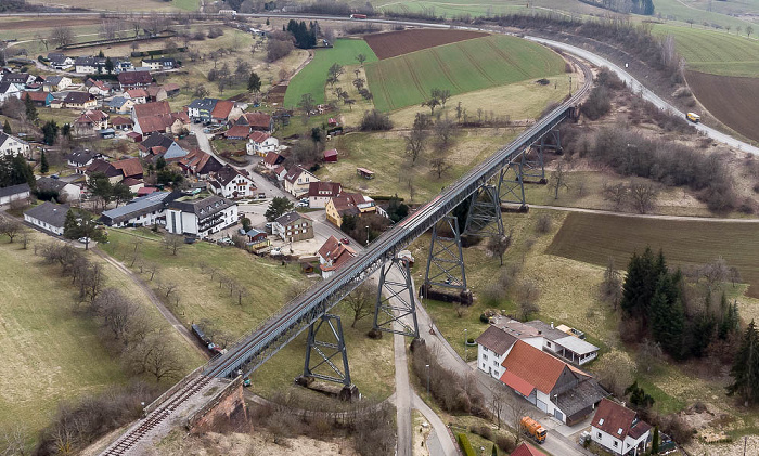 Epfenhofen Wutachtalbahn (Sauschwänzlebahn): Epfenhofer Viadukt Bundesstraße B 314 Luftbild aerial photo