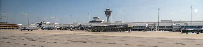 München Flughafen Franz Josef Strauß: Terminal 1 2021-07-21 Flug DLA4RX München Franz Josef Strauß (MUC/EDDM) - Venedig-Marco Polo (VCE/LIPZ)