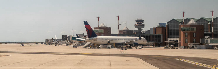 Venedig Aeroporto di Venezia-Marco Polo 2021-07-21 Flug DLA4RX München Franz Josef Strauß (MUC/EDDM) - Venedig-Marco Polo (VCE/LIPZ)