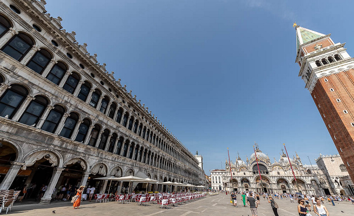 Venedig Piazza San Marco mit Procuratie Vecchie, Basilica San Marco und Campanile di San Marco