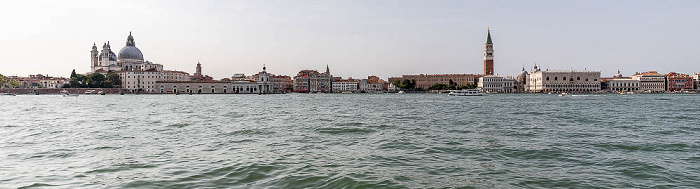 Venedig Bacino di San Marco Basilica di Santa Maria della Salute Biblioteca Nazionale Marciana Campanile di San Marco Dogenpalast Dorsoduro Punta della Dogana
