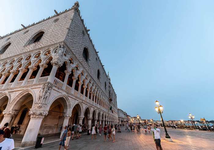 Molo di Palazzo Ducale: Dogenpalast Venedig