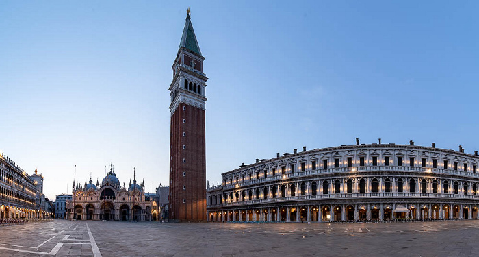 Venedig Piazza San Marco mit Procuratie Vecchie, Basilica San Marco, Campanile di San Marco und Procuratie Nuove