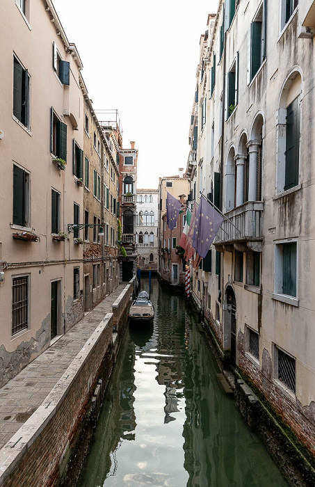 Venedig San Marco: Blick von der Ponte de la Verona auf den Rio de la Verona