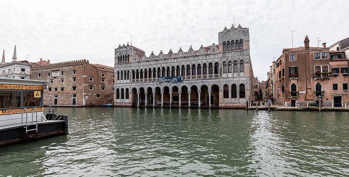 Venedig Blick vom Campo San Marcuola: Canal Grande, Santa Croce Fondaco del Megio Vaporetto-Anlegestellte San Marcuola