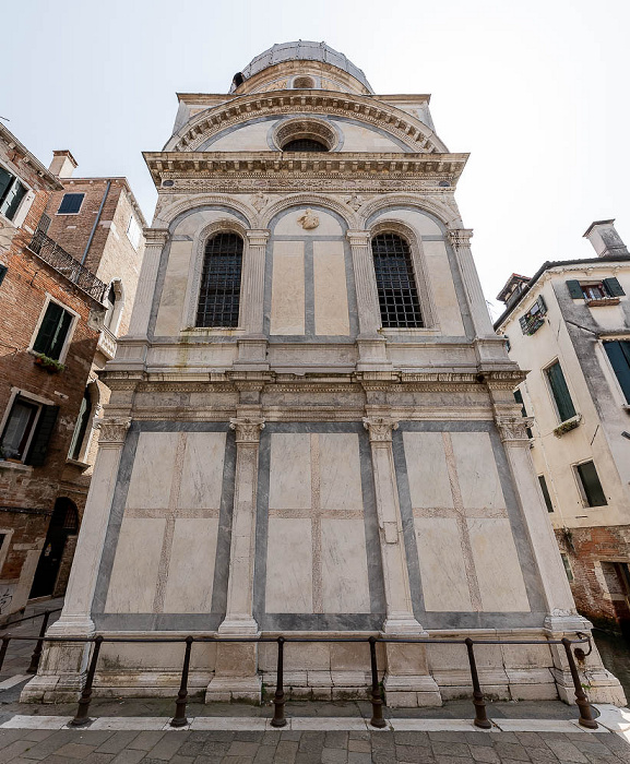 Venedig Cannaregio: Campiello dei Miracoli mit der Chiesa di Santa Maria dei Miracoli