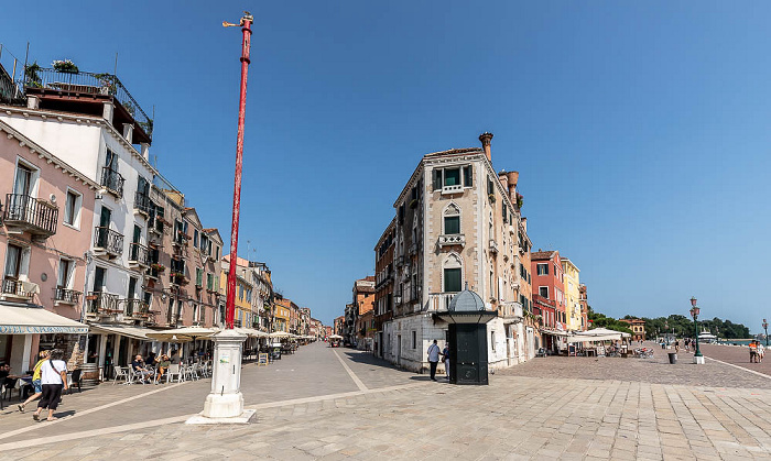 Castello: Via Giuseppe Garibaldi (links) / Riva dei Sette Martiri Venedig