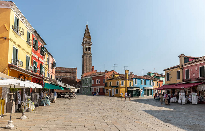 Burano: Piazza Baldassarre Galuppi, Chiesa di San Martino Venedig