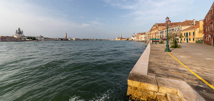 Giudecca mit der Fondamenta Croce, Canale della Giudecca Venedig