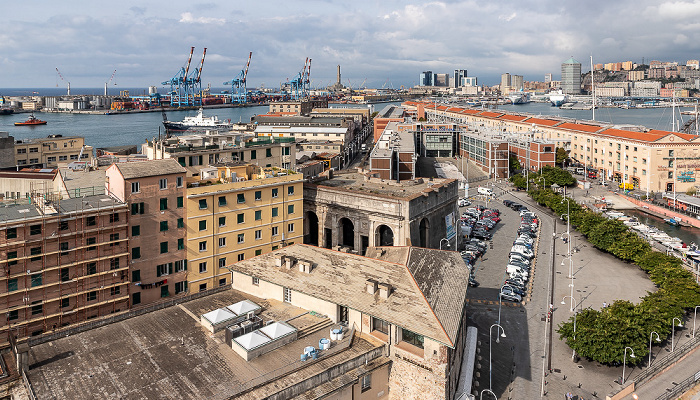 Genua Blick aus der Ruota Panoramica di Genova Magazzini del Cotone Piazzale Porta del Molo Porta del Molo Porto di Genova Via del Molo