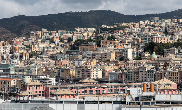 Genua Blick aus der Ruota Panoramica di Genova: Centro storico