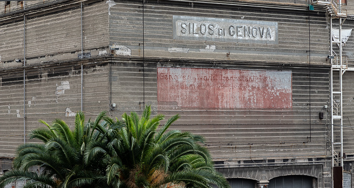 Porto di Genova: Ehem. Silos Hennebique Genua