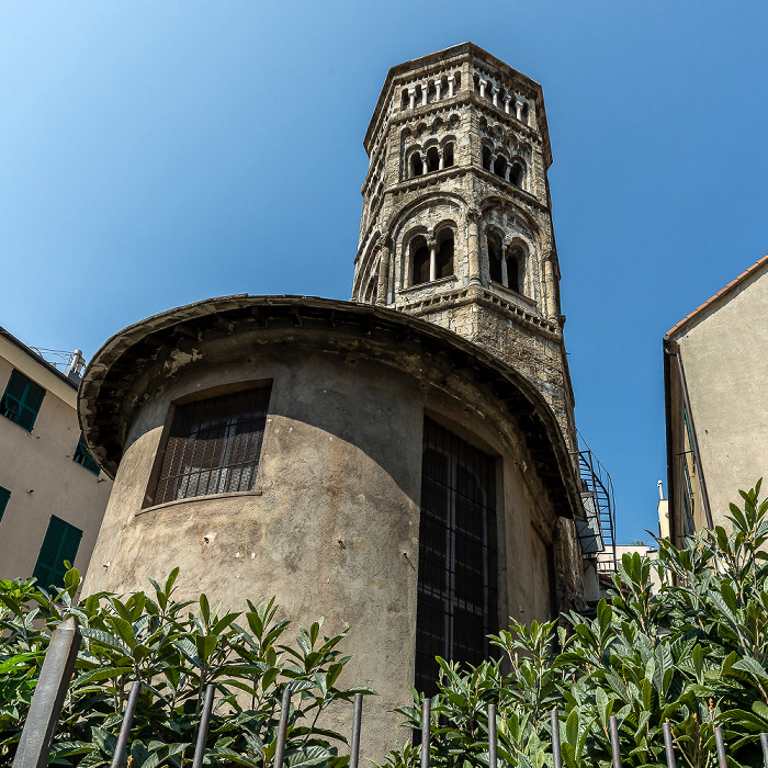 Genua Centro storico: Vico Biscotti - Chiesa di San Donato