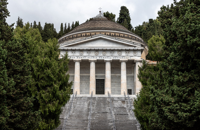 Cimitero monumentale di Staglieno: Pantheon (Cappella dei Suffragi) Genua