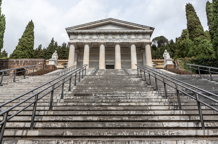 Cimitero monumentale di Staglieno: Pantheon (Cappella dei Suffragi) Genua