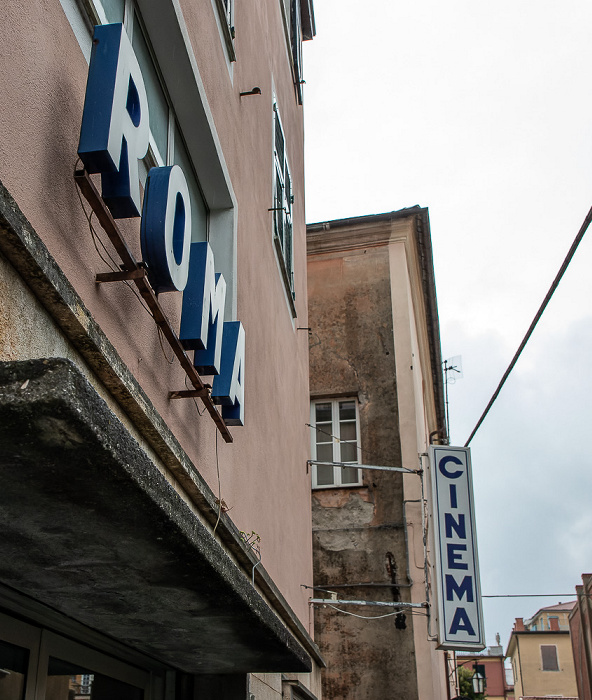 Levanto Centro storico: Via Giovanni Saragoni - Cinema Roma