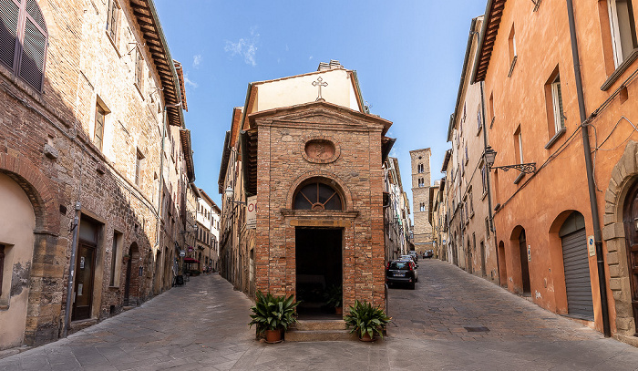 Volterra Centro storico: Oratorio di San Cristoforo Cattedrale di Santa Maria Assunta Via Franceschini Via Ricciarelli