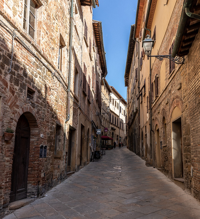 Centro storico: Via Ricciarelli Volterra