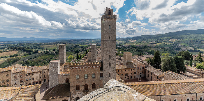 Blick vom Torre Salvucci Maggiore (v.l.): Torri degli Ardinghelli, Torre dei Becci, Torre dei Cugnanesi, Torre Grossa, Torre di Palazzo Pellari San Gimignano