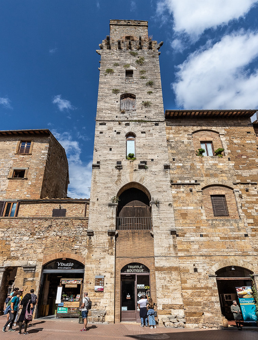 San Gimignano Piazza della Cisterna: Torre del Diavolo