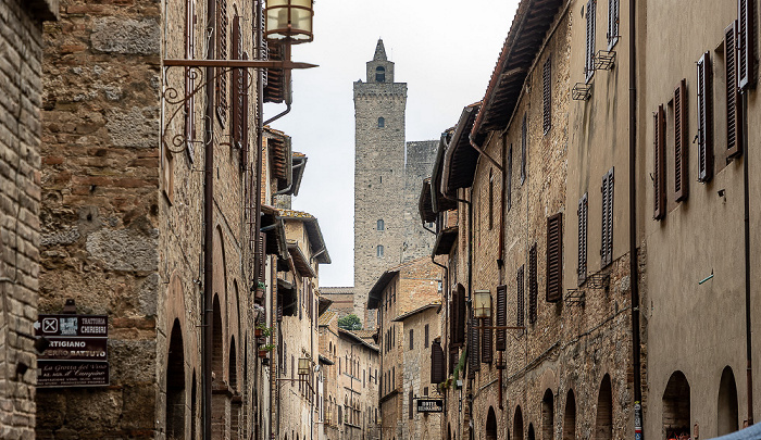 San Gimignano Via San Giovanni Torre Grossa