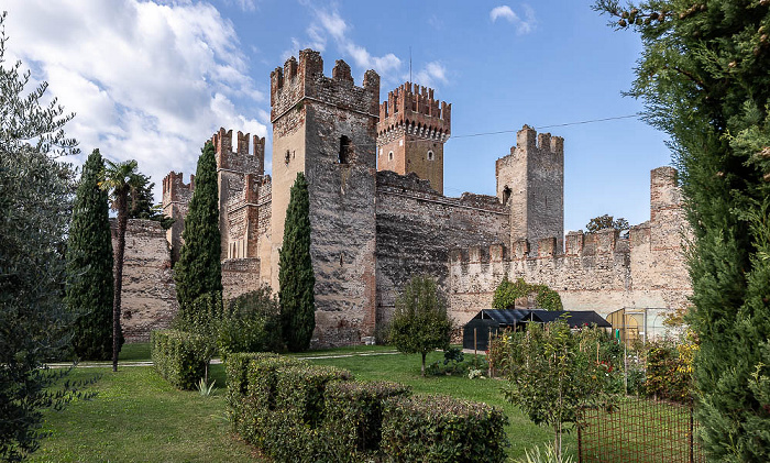 Centro storico: Castello Scaligero di Lazise Lazise