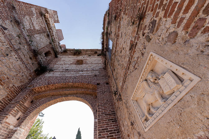 Centro storico: Porta Lion Lazise