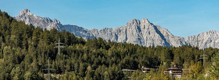 Tirol Wettersteingebirge mit Leutascher Dreitorspitze (links) und Öfelekopf