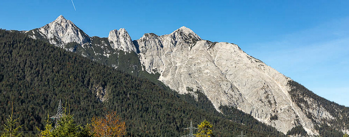 Arnspitzgruppe (Wettersteingebirge) mit v.l. Arnplattenspitze (Hintere Arnspitze), Mittlere Arnspitze und Große Arnspitze Tirol