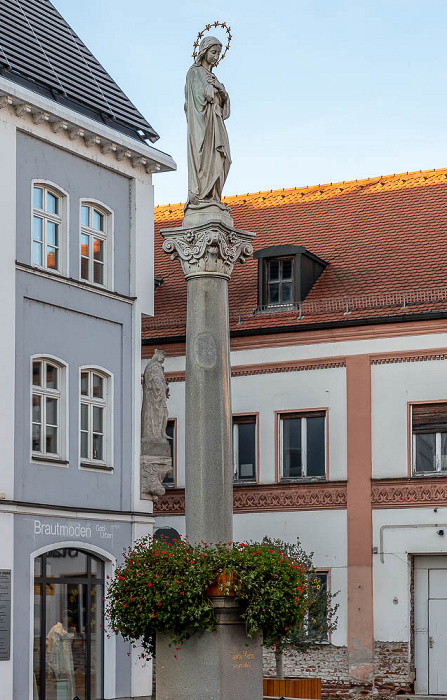 Stadtplatz: Mariensäule Moosburg an der Isar