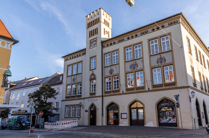 Moosburg an der Isar Stadtplatz / Herrnstraße: Moosburger Rathaus