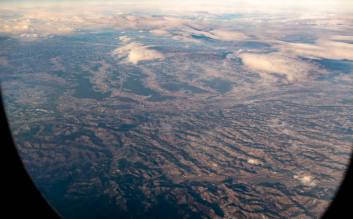 Steiermark Lavanttaler Alpen (unten), Oststeirisches Hügelland (oben) 2022-01-28 Flug UAE50 München Franz Josef Strauß (MUC/EDDM) - Dubai (DXB/OMDB) Luftbild aerial photo